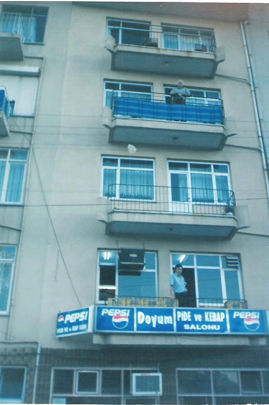 Cumhuriyet Bulvarı’ndaki Doyum tabelası